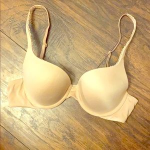 Victoria’s Secret Body by Victoria Bra